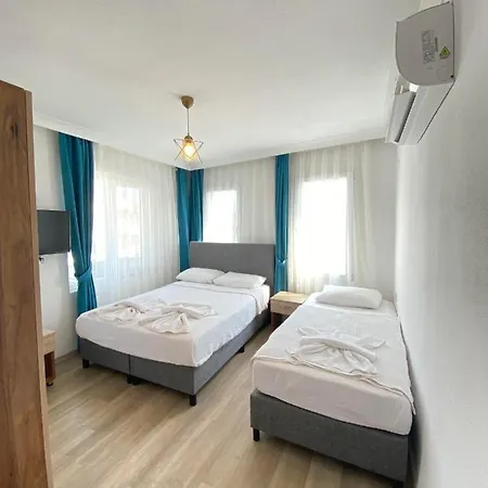 호텔 Guelhan City 3*