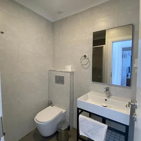 Guelhan City Hotel 3*